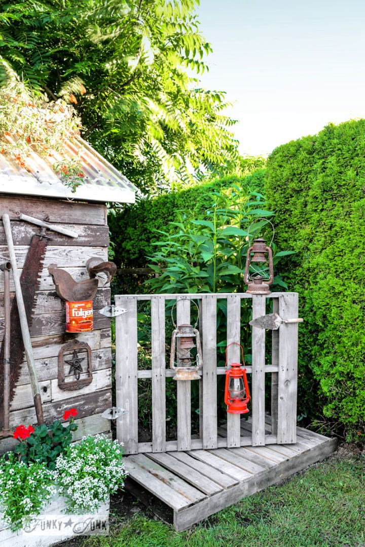 Pallet Wood Garden Gate