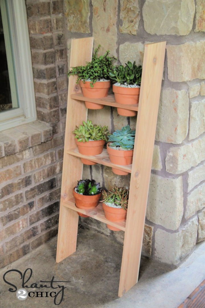 $10 Ladder Planter Stand Plan