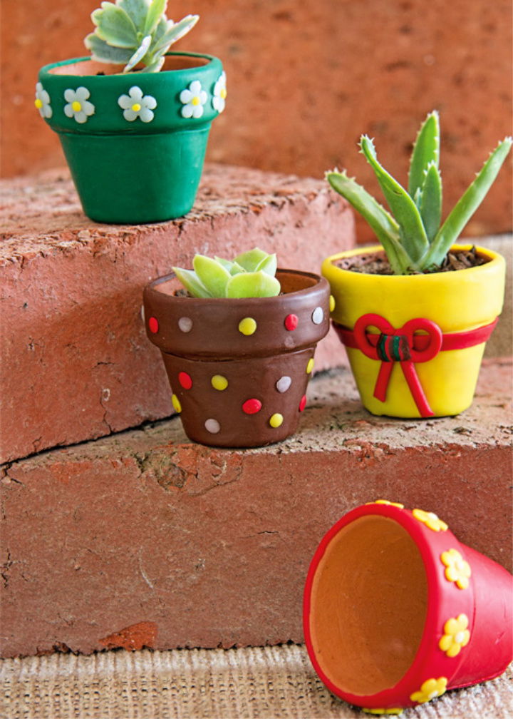 Unique DIY Decorated Clay Pots