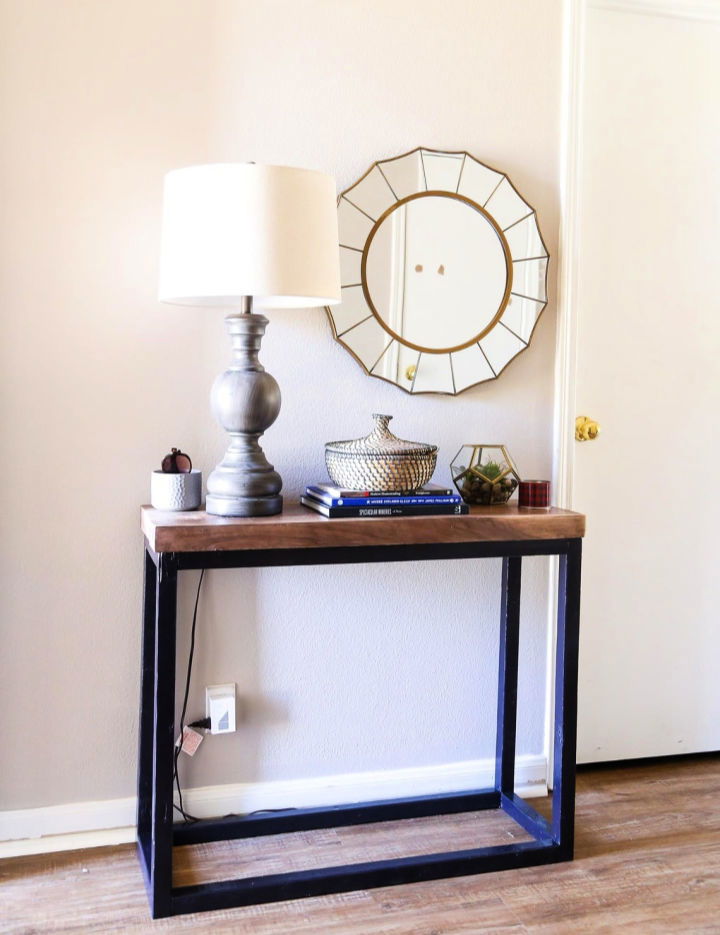 Console Table for the Entry