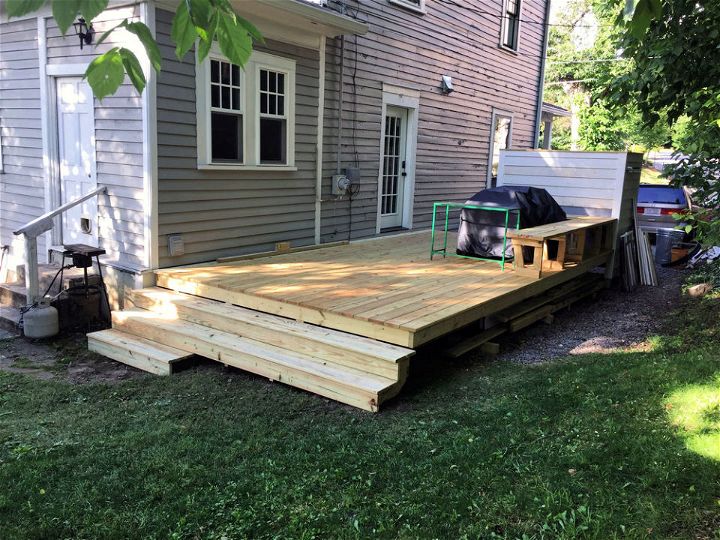 DIY Backyard Small Deck