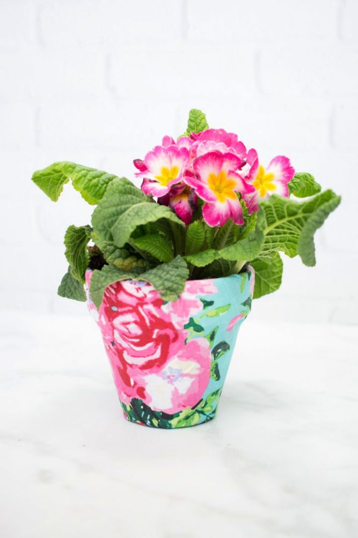 Decorate Clay Flower Pots With Fabric