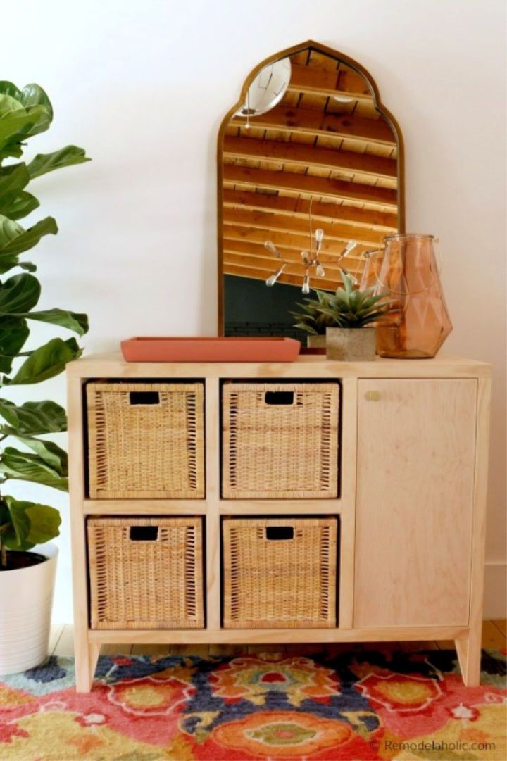 Entry Table with Cubby Storage