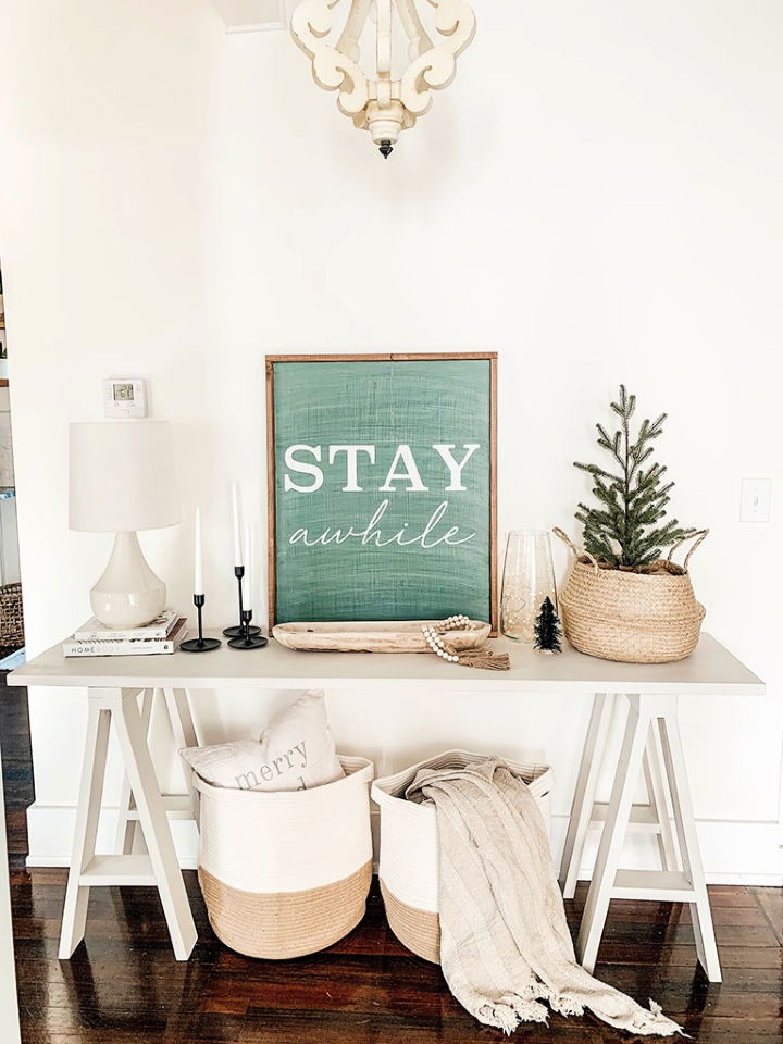 Free Farmhouse Entryway Table Plan