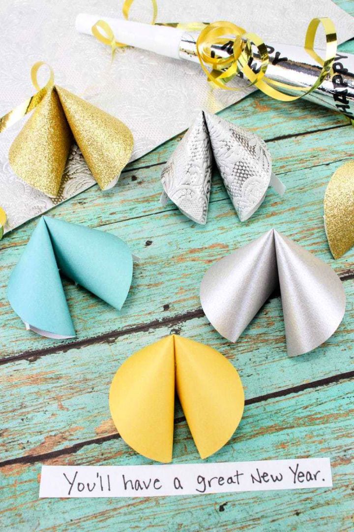 New Year’s Eve Fun Paper Fortune Cookies