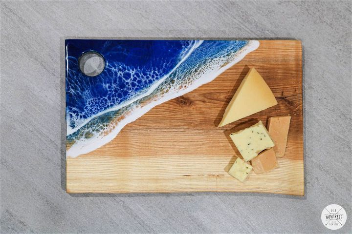 Make a Resin Ocean Serving Tray to Sell