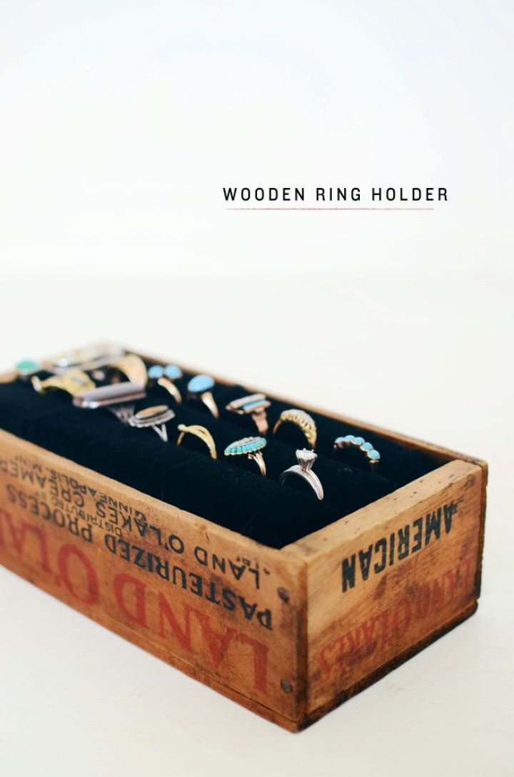 Turn an Old Box Into a Ring Display