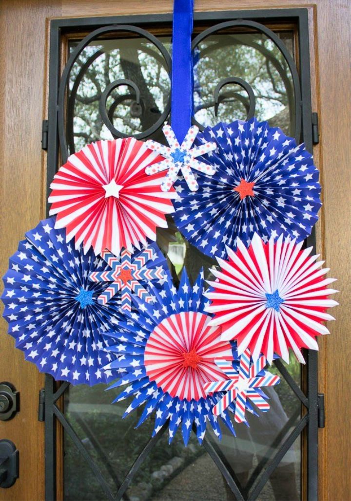 Homemade 4th of July Fireworks Wreath