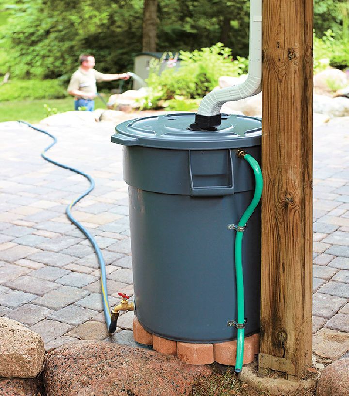 Easy DIY Rain Water Barrel