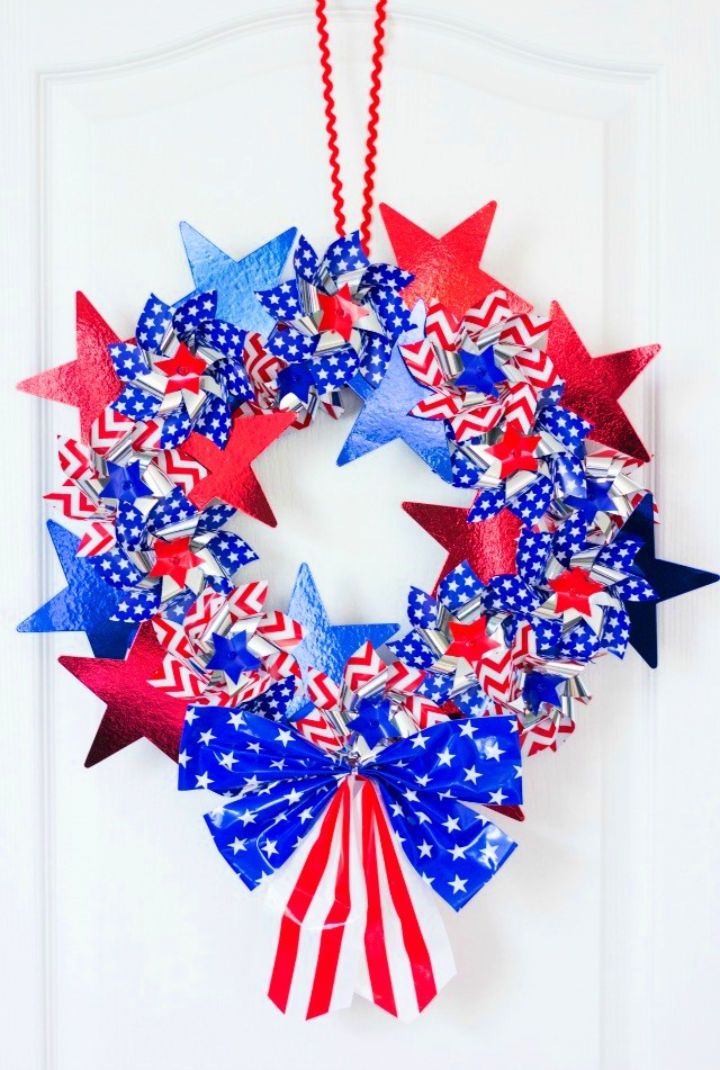 Patriotic Pinwheel Wreath Tutorial
