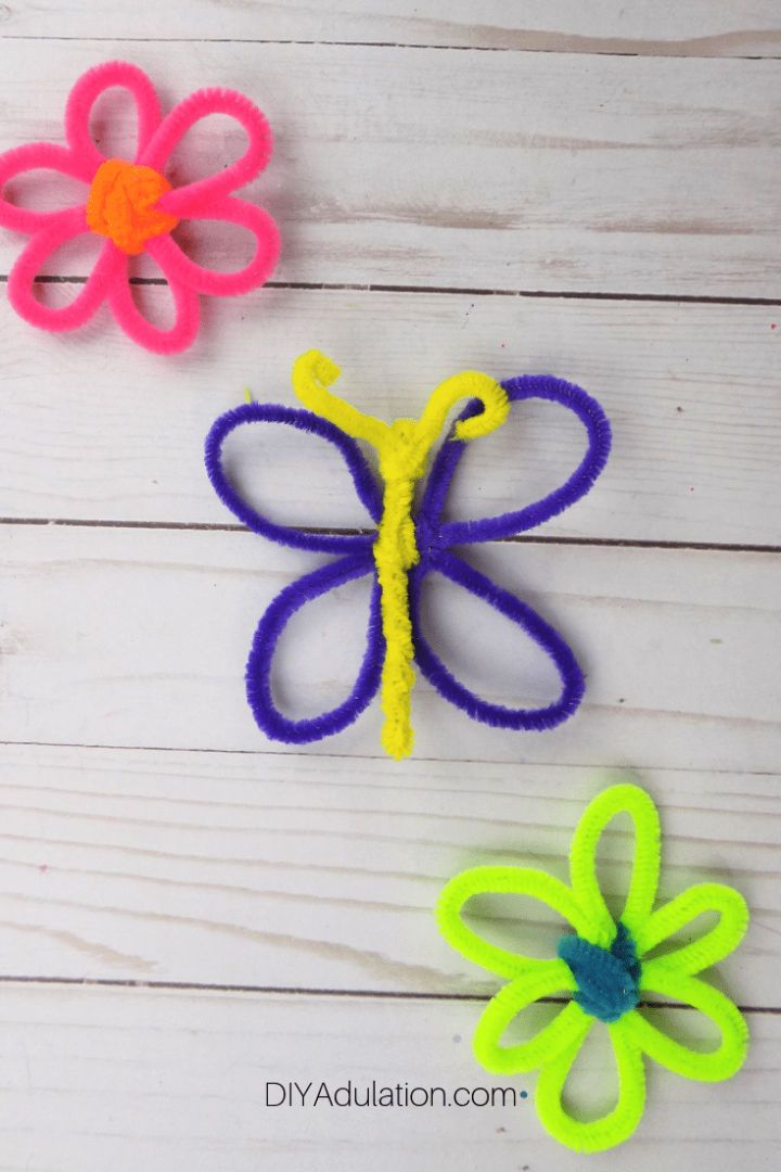 Pipe Cleaner Butterfly Craft for Toddlers