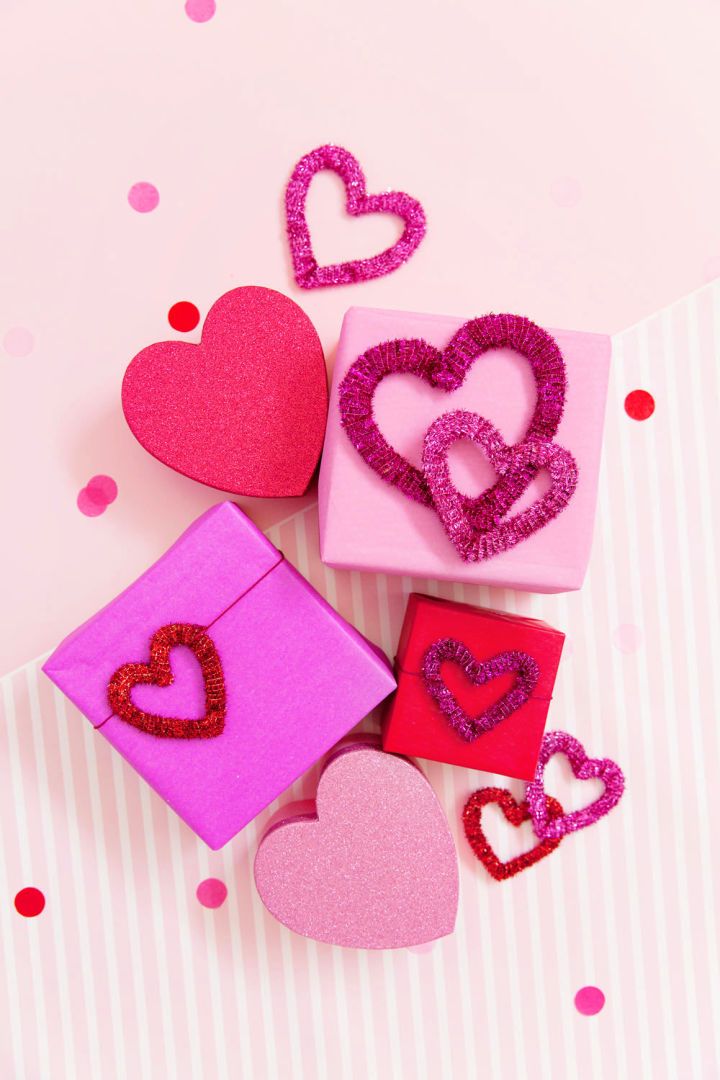 How to Make Pipe Cleaner Hearts