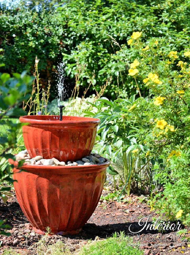 Solar Plant Pot Water Fountain Idea