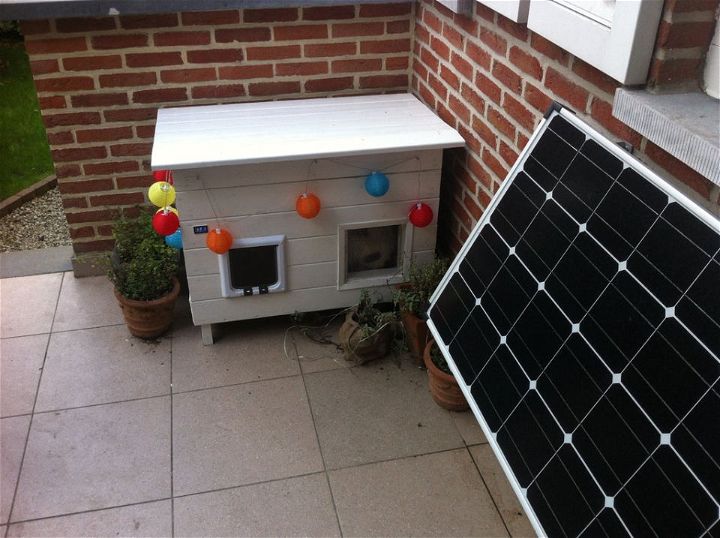 Solar Powered Cat House