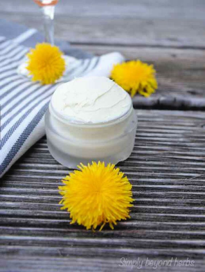 Sunscreen with Coconut Oil and Dandelions