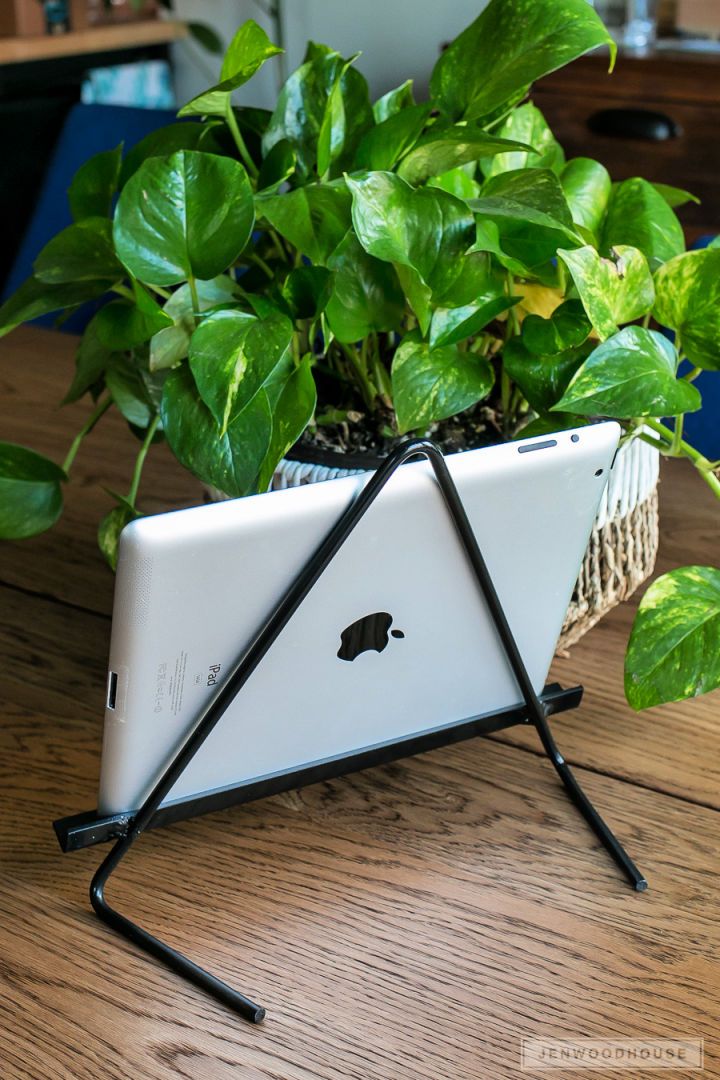 Make Your Own Metal IPad Stand