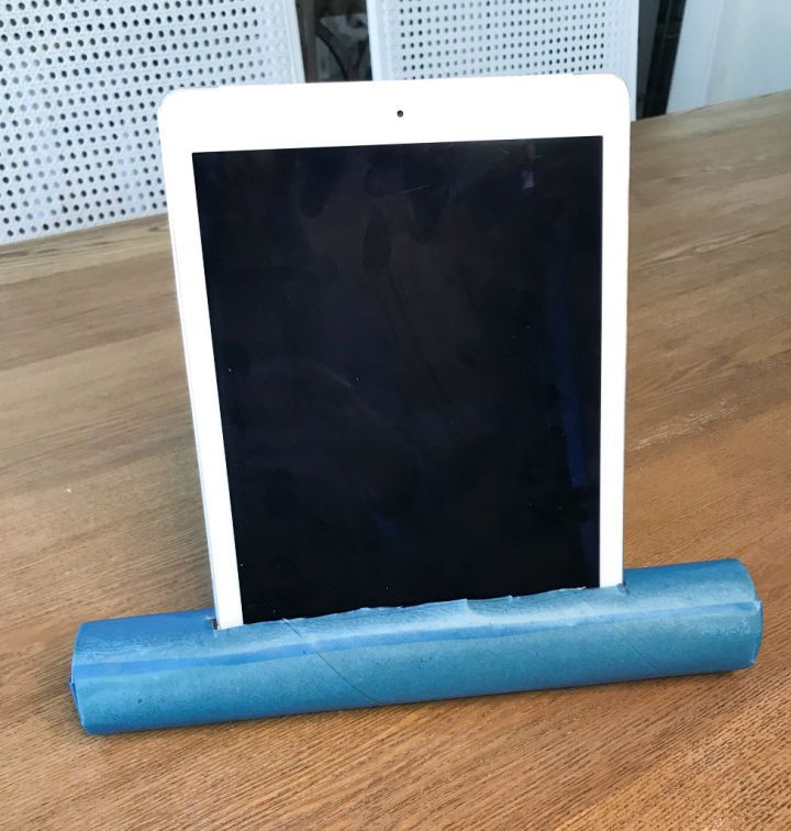 Paper Towel Roll Tube Tablet Stand