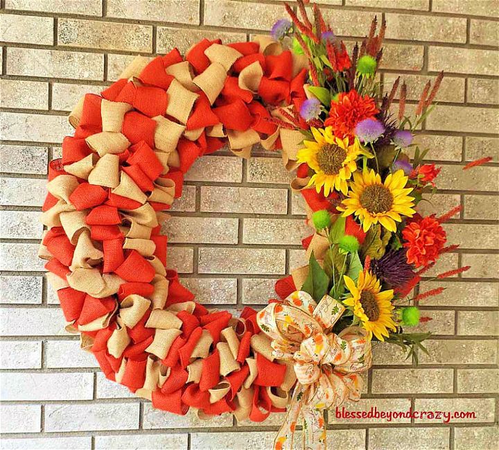 DIY 2-Colors Fall Burlap Wreath Idea
