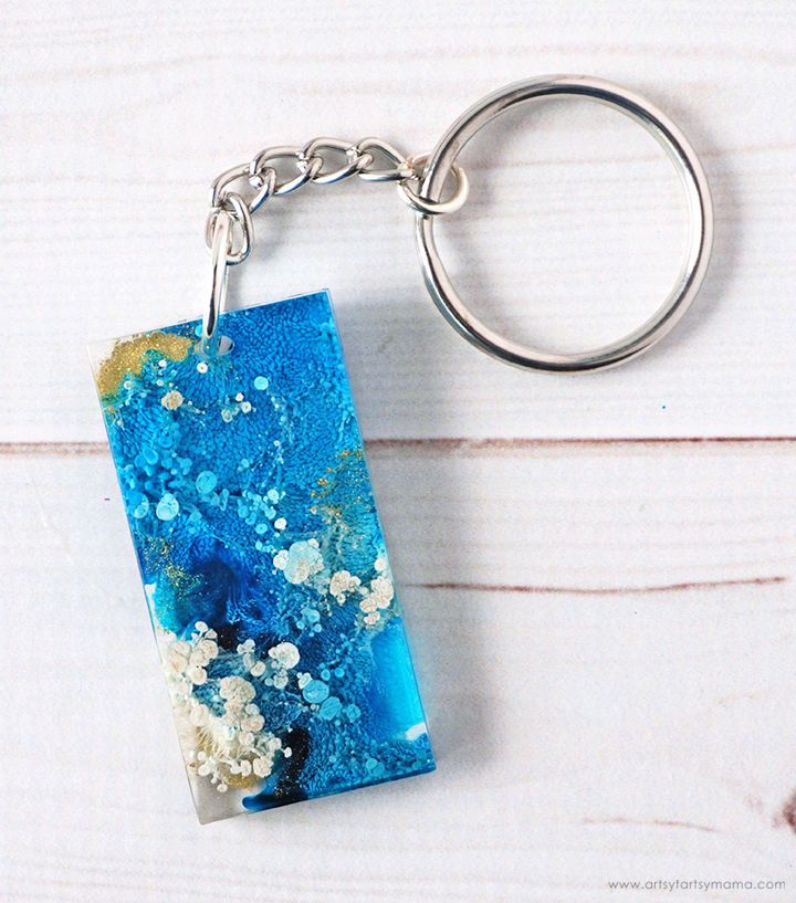 Gorgeous DIY Alcohol Ink Resin Keychain