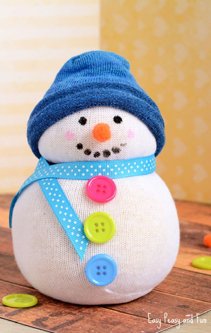 Making a No-Sew Snowman With Sock