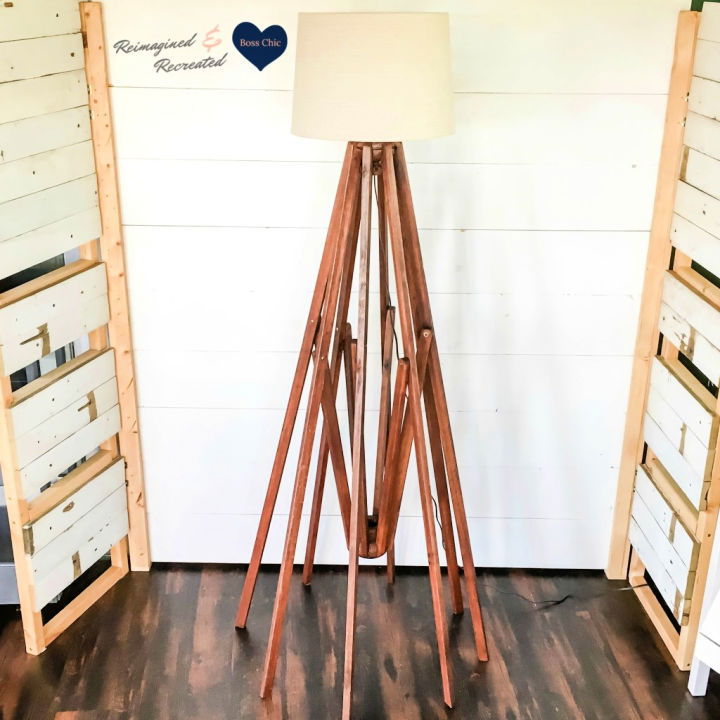 DIY Chic Floor Lamp From a Wooden Umbrella