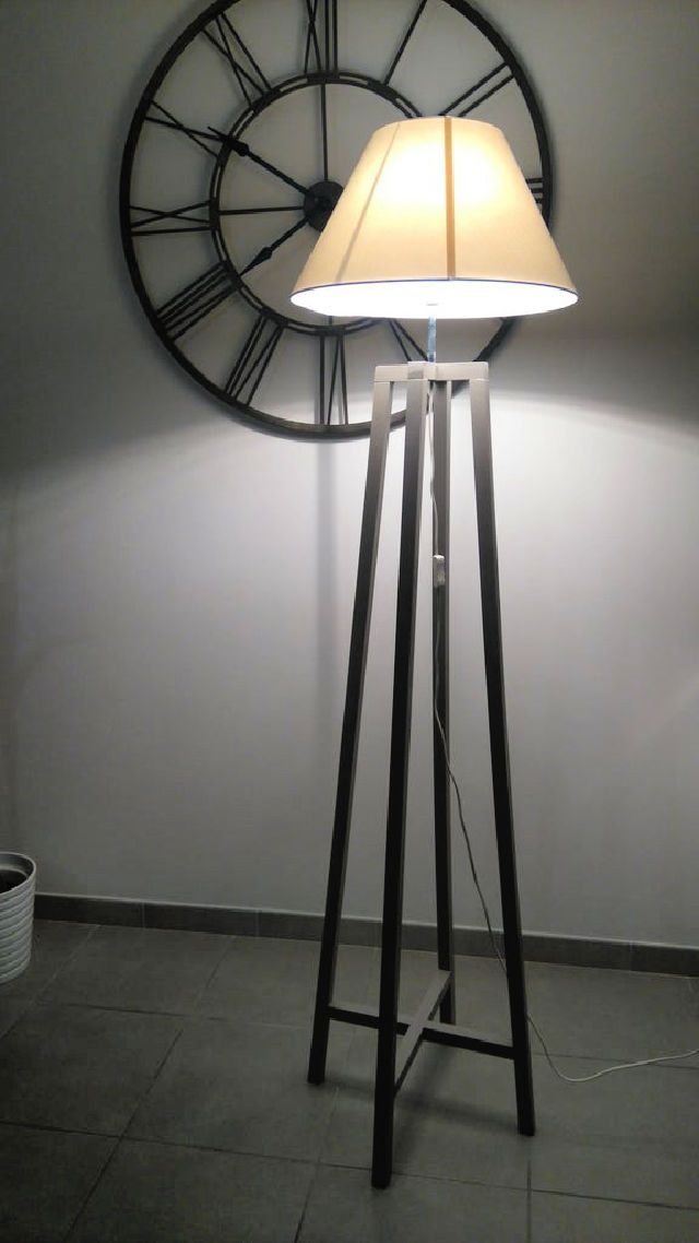 Make a Floor Lamp With a Saw