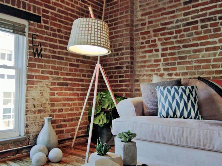 How to Make a Wood Floor Lamp