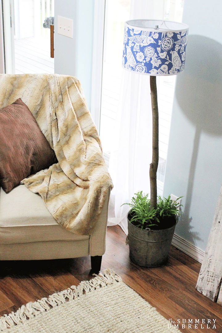 Modern and Rustic DIY Branch Floor Lamp