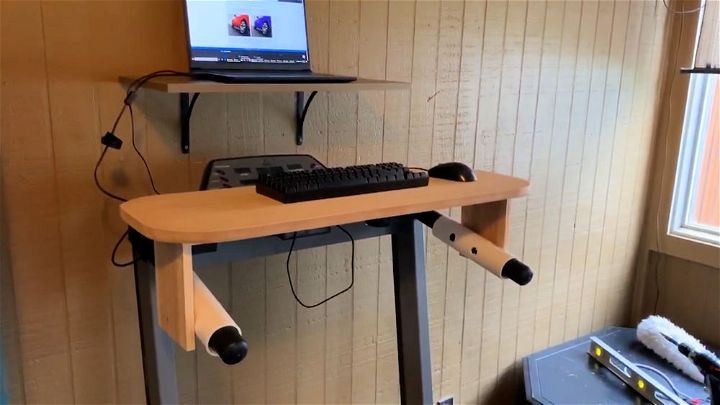 20 DIY Treadmill Desk