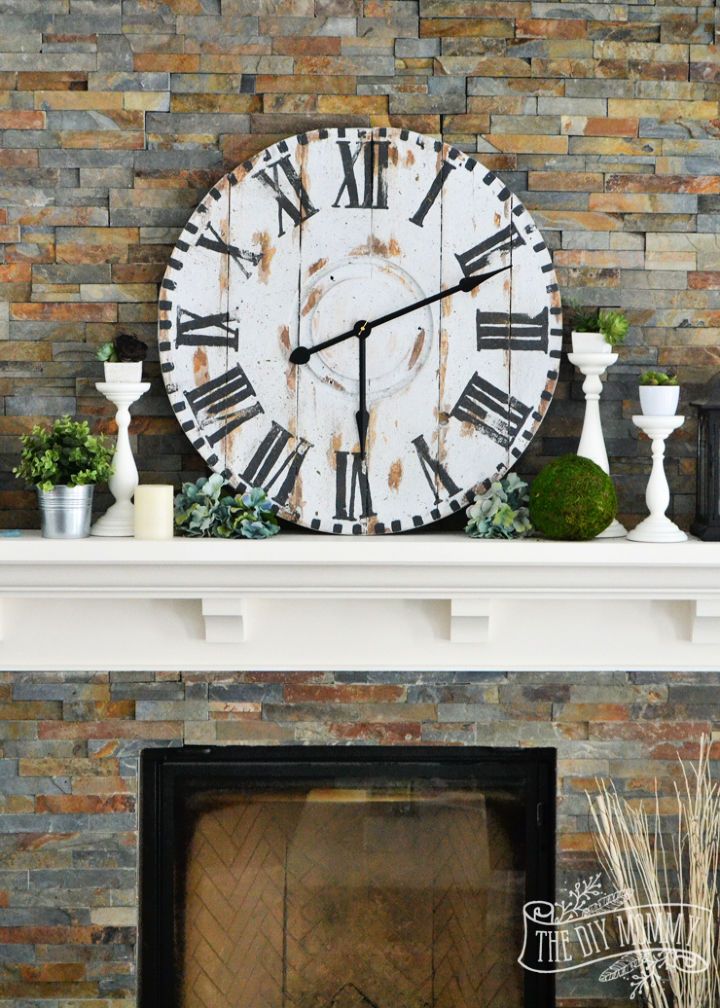 1 Giant Reclaimed Wood Clock