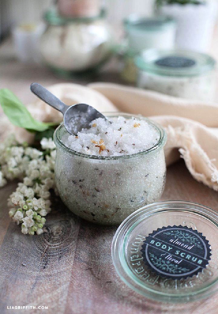 Almond and Floral Body Scrub