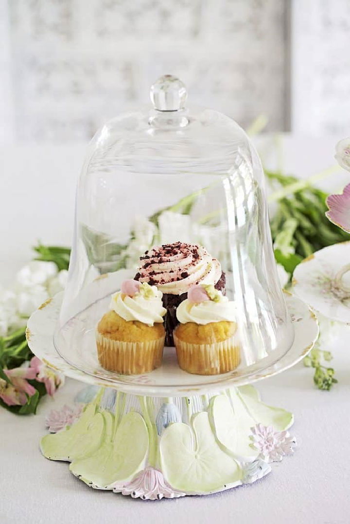 Cupcake Stand from Old Lamp