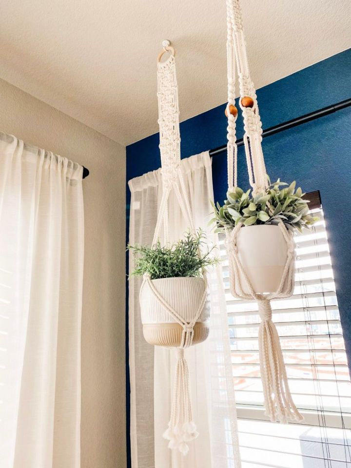 DIY Macrame Plant Hangers