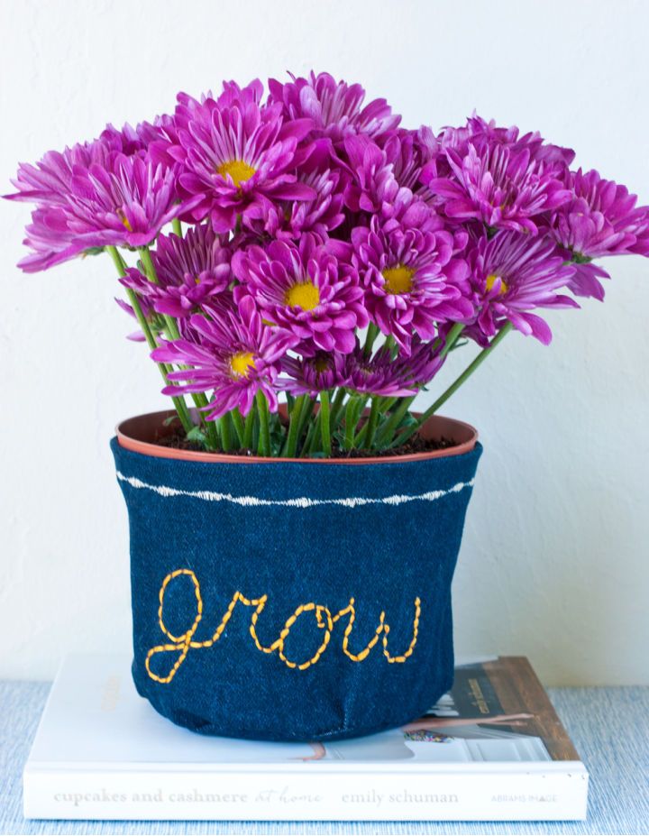 Embroidered Flower Pot Cozy