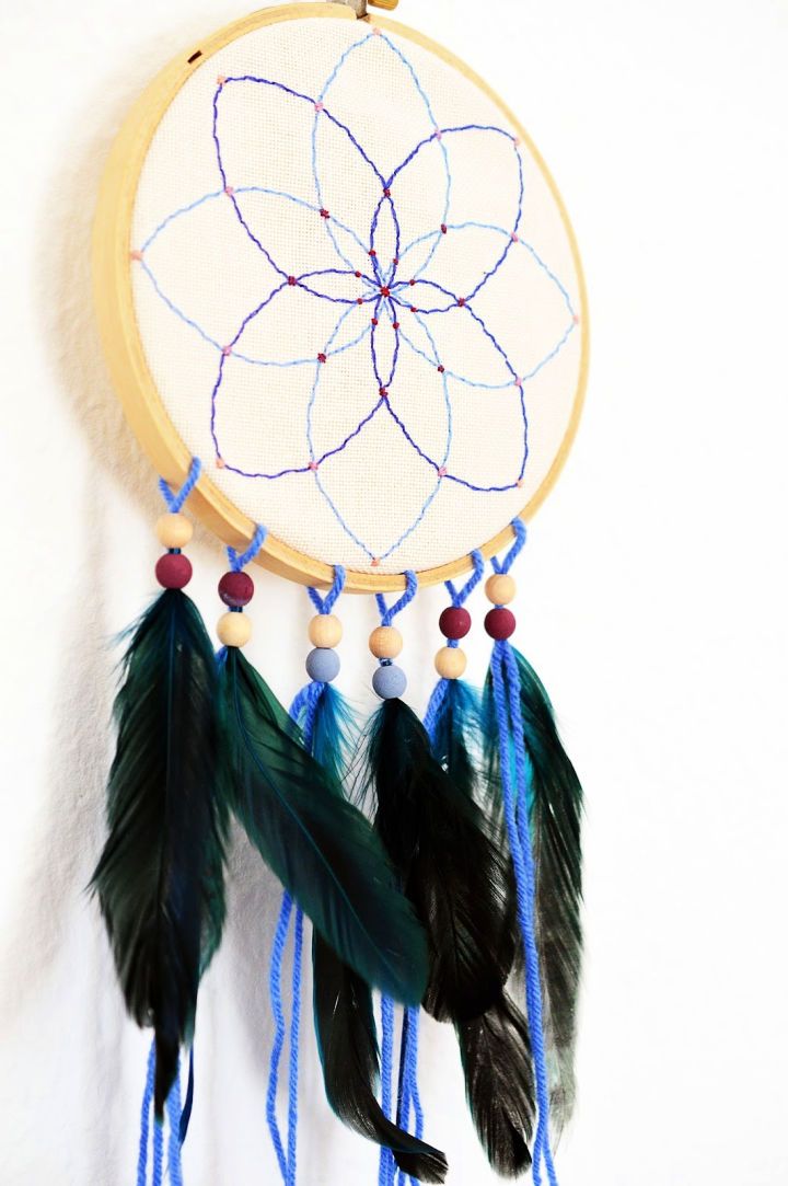 Embroidery Hoop Dreamcatcher