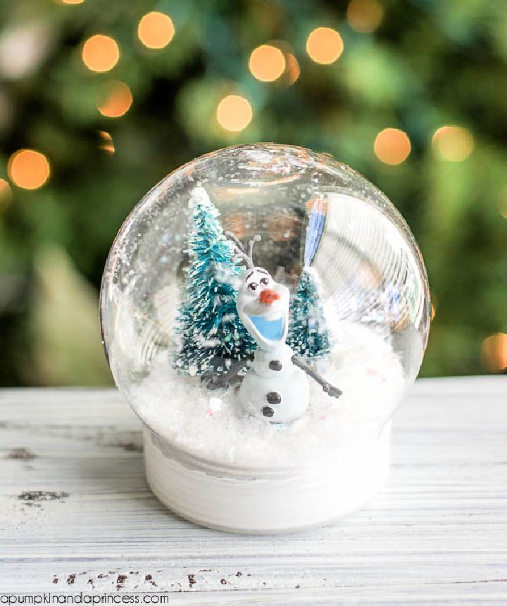 Frozen Olaf Snow Globe
