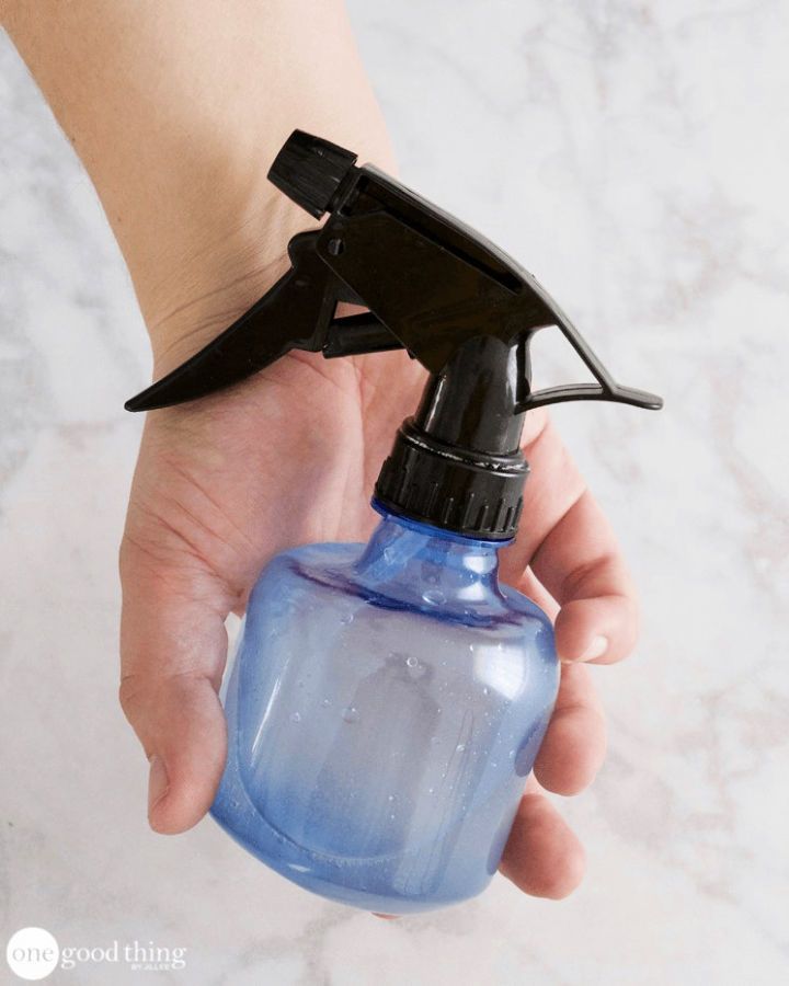 Homemade Spray Deodorant
