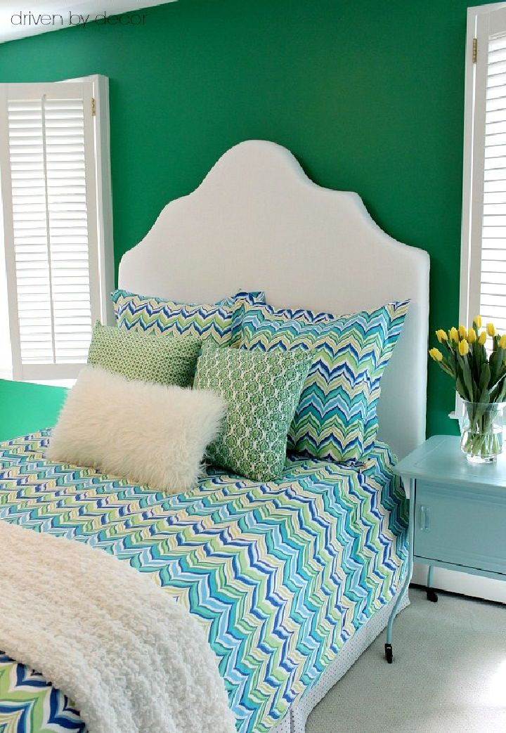 How to Build an Upholstered Headboard