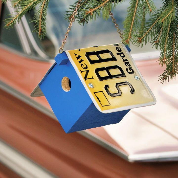 License Plate Birdhouse