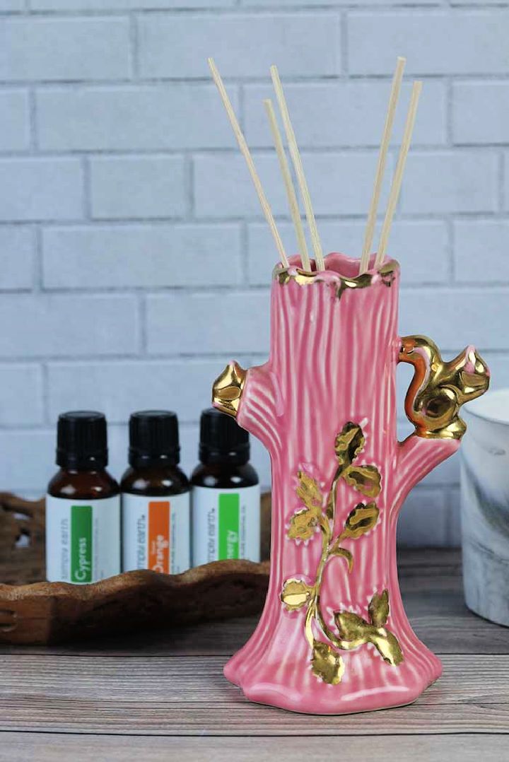 Reed Diffuser with Water and Vodka