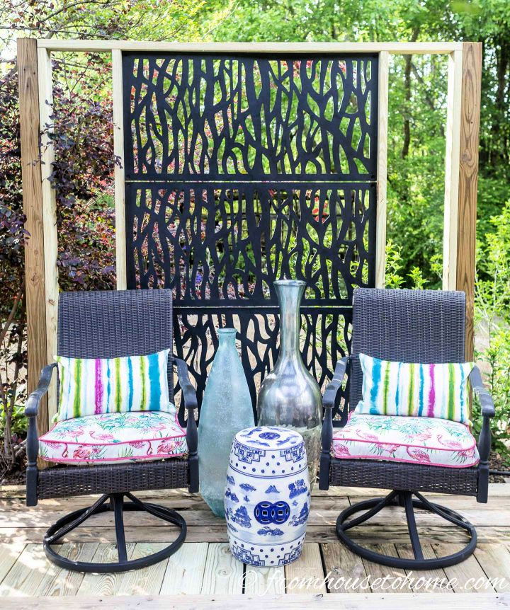 Easy DIY Trellis Backyard Privacy Screen