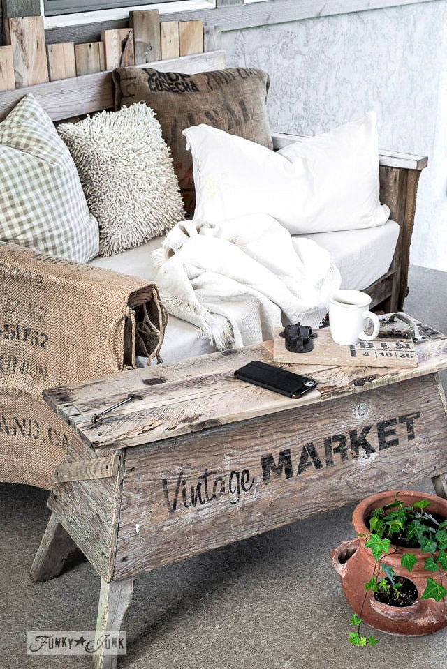 DIY Pallet Wood Sawhorse Coffee Table