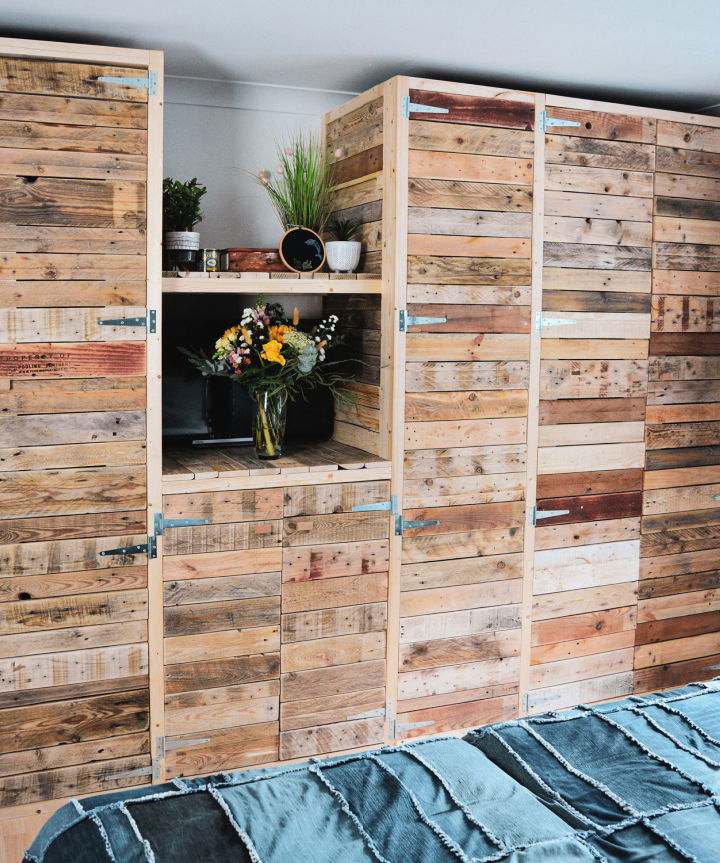 Free Pallet Wardrobe Plan