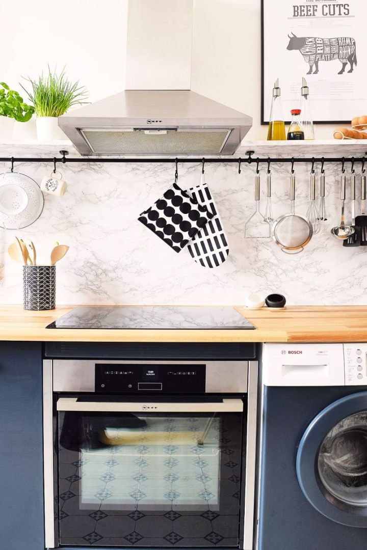 How to Install a Faux Marble Kitchen Backsplash