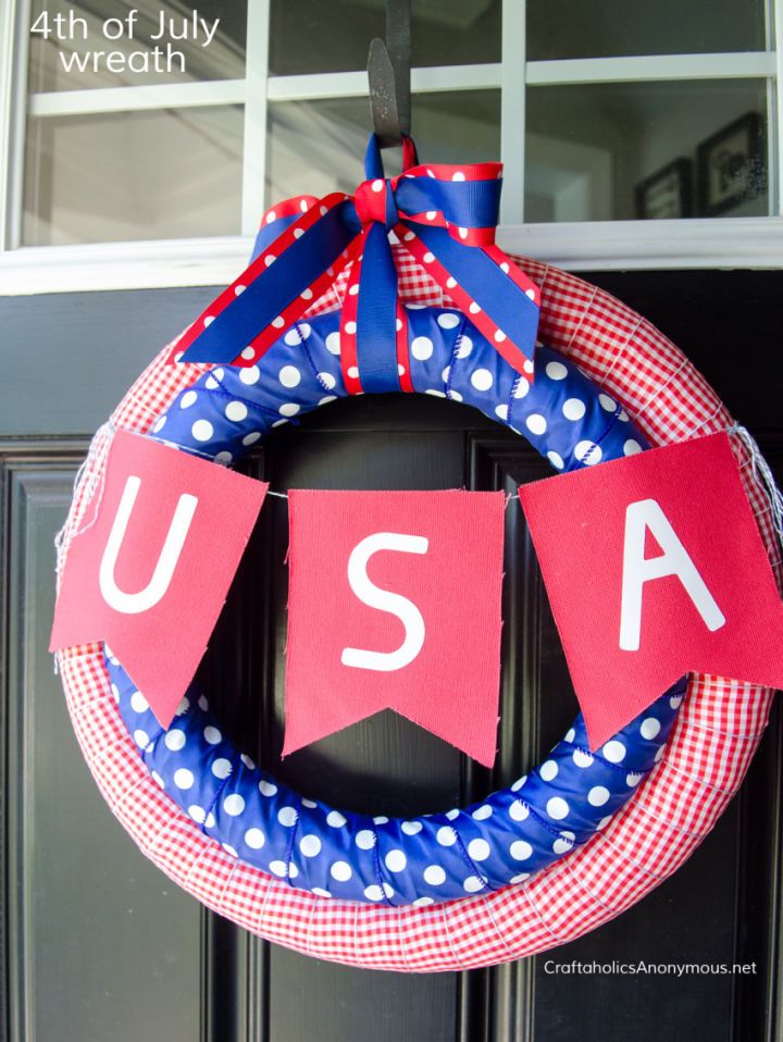 Making a 4th of July Wreath