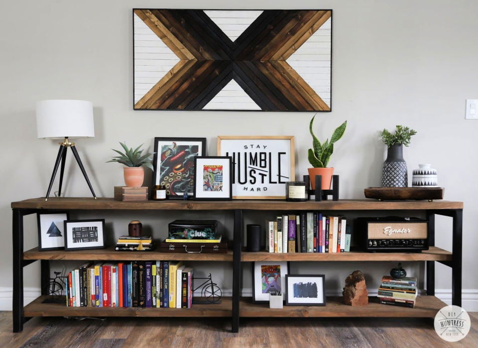 Simple DIY Wooden Bookshelf With Metal