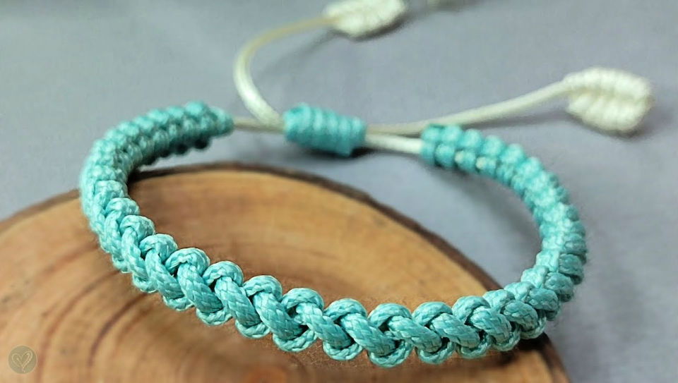 Simple Macrame Bracelet Tutorial