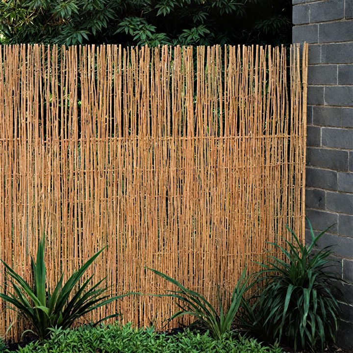 woven reed screens to bring earthy texture to outdoor space