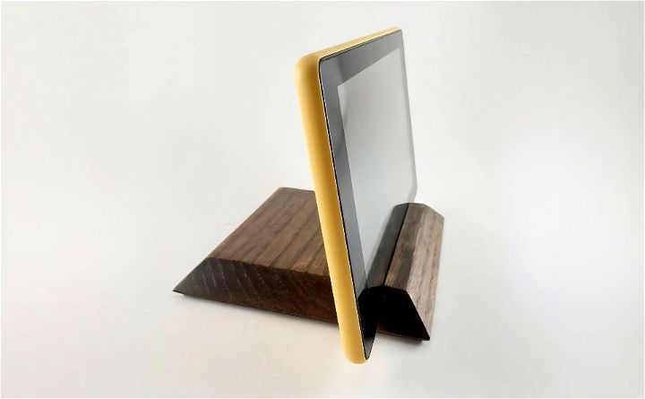 easy way to make a tablet stand