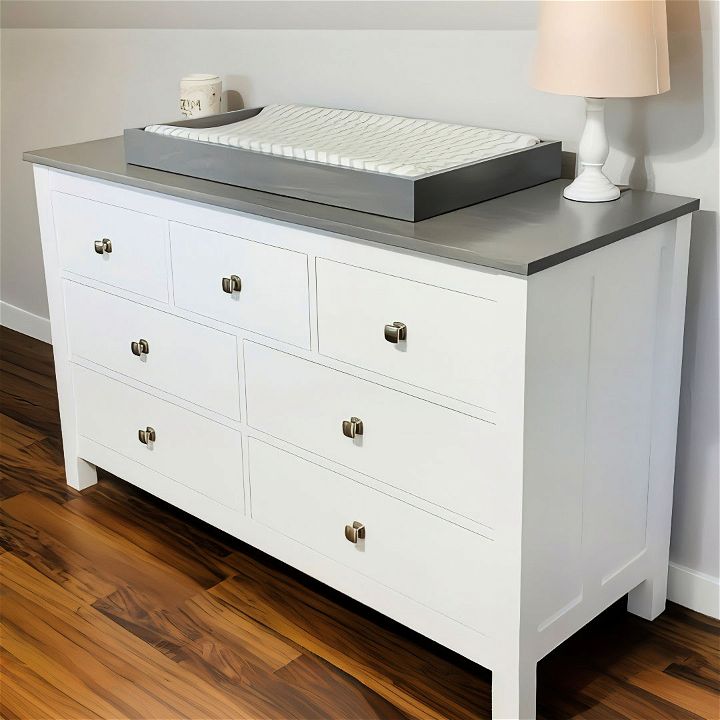 how to build a changing table